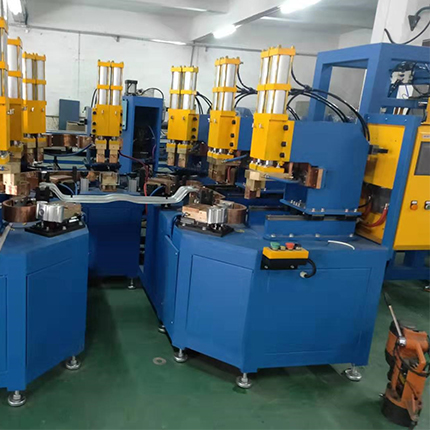 1642212379807903.jpg 底盤焊機1.jpg